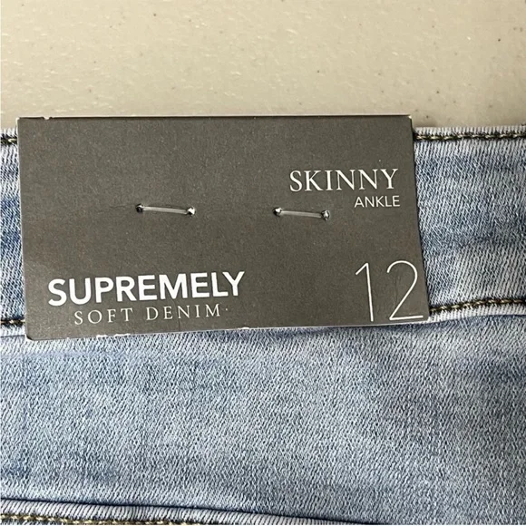 SOFT SURROUNDINGS NWT SUPREMELY SOFT HIGH RISE SKINNY SOFT DENIM JEANS AMARYLLIS - Picture 7 of 11